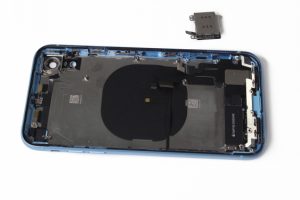 تعویض شاسی آیفون XR