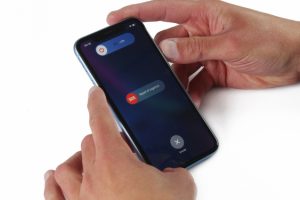 کالبد شکافی آیفون XR