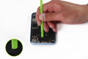 کالبد شکافی آیفون XR