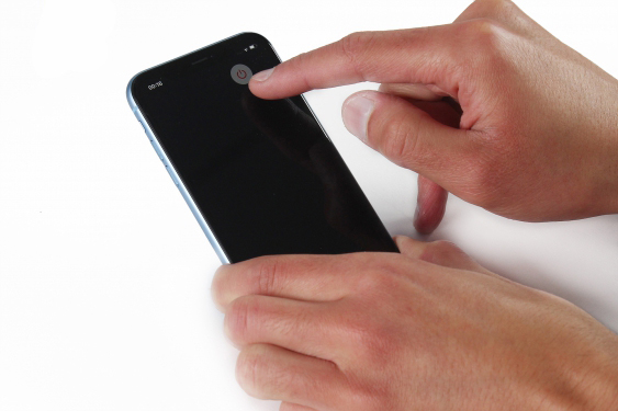 کالبد شکافی آیفون XR