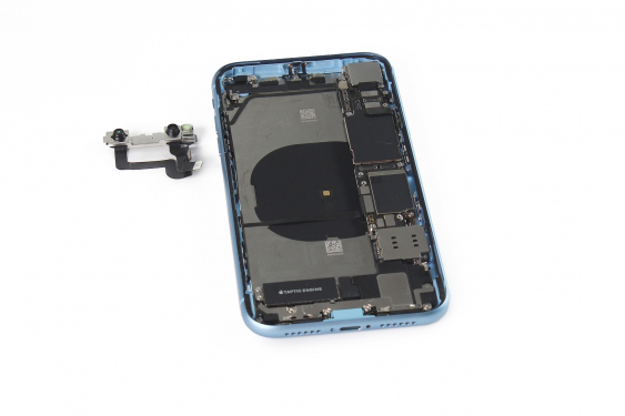 کالبد شکافی آیفون XR