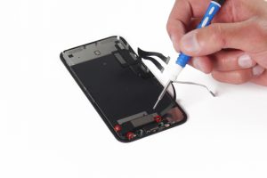 کالبد شکافی آیفون XR