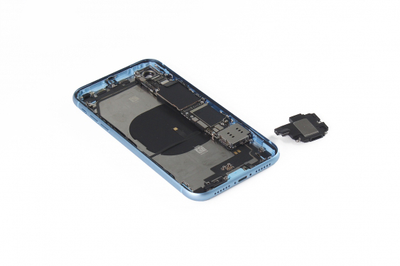 کالبد شکافی آیفون XR