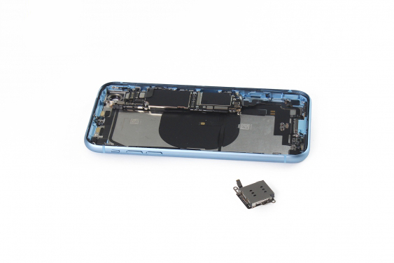 کالبد شکافی آیفون XR