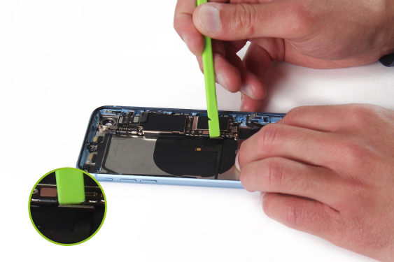 کالبد شکافی آیفون XR