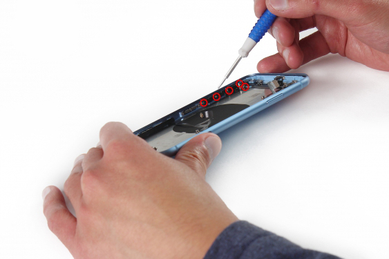 کالبد شکافی آیفون XR