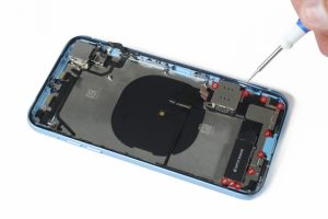 تعویض کانکتور شارژ آیفون XR