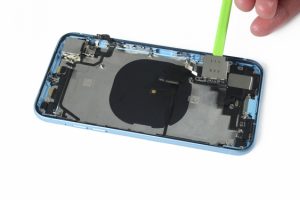 تعویض کانکتور شارژ آیفون XR