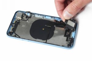 تعویض کانکتور شارژ آیفون XR