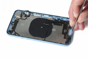 تعویض کانکتور شارژ آیفون XR