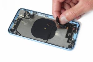 تعویض کانکتور شارژ آیفون XR