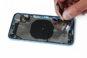 تعویض کانکتور شارژ آیفون XR