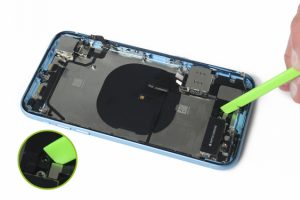 تعویض کانکتور شارژ آیفون XR