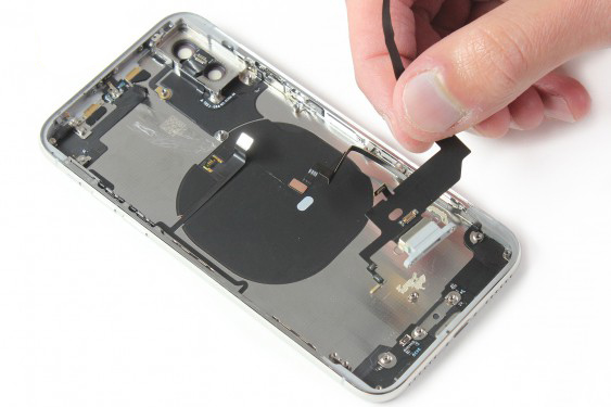 کالبد شکافی آیفون X