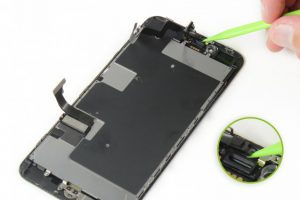 تعویض دوربین جلو آیفون 8 پلاس