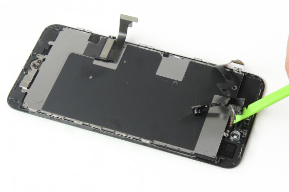 تعویض دوربین جلو آیفون 8 پلاس