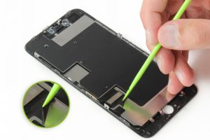 تعویض تاچ و ال سی دی آیفون 8 پلاس