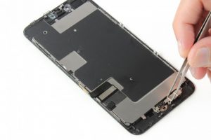 تعویض تاچ و ال سی دی آیفون 8 پلاس