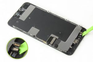 تعویض تاچ و ال سی دی آیفون 8 پلاس