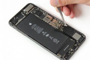 تعویض بلندگوی آیفون 8 پلاس