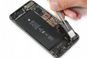 تعویض بلندگوی آیفون 8 پلاس