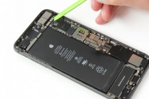 تعویض دوربین عقب آیفون 8 پلاس