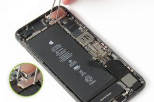 تعویض دوربین عقب آیفون 8 پلاس