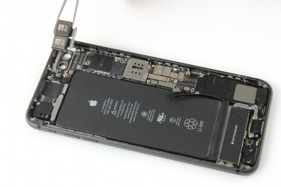 تعویض دوربین عقب آیفون 8 پلاس