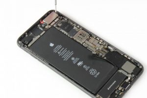 تعویض دوربین عقب آیفون 8 پلاس