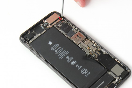 تعویض دوربین عقب آیفون 8 پلاس