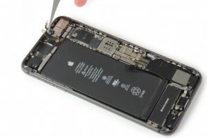 تعویض آنتن وای فای آیفون 8 پلاس