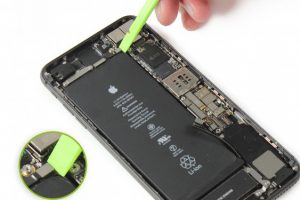 تعویض آنتن وای فای آیفون 8 پلاس