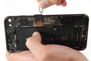 تعویض مادربرد آیفون 8 پلاس