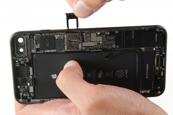 تعویض مادربرد آیفون 8 پلاس