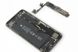 تعویض مادربرد آیفون 8 پلاس