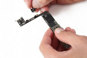 تعویض مادربرد آیفون 8 پلاس