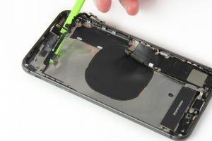 تعویض دکمه پاور آیفون 8 پلاس