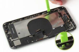 تعویض دکمه پاور آیفون 8 پلاس