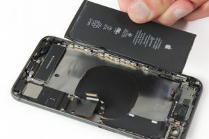 تعویض دکمه پاور آیفون 8 پلاس