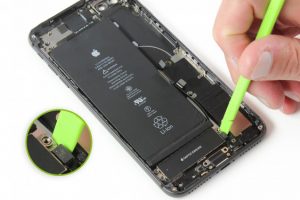 تعویض کانکتور شارژ آیفون 8 پلاس