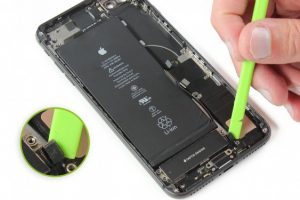 تعویض کانکتور شارژ آیفون 8 پلاس