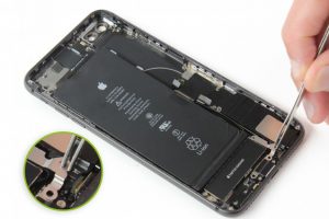 تعویض کانکتور شارژ آیفون 8 پلاس