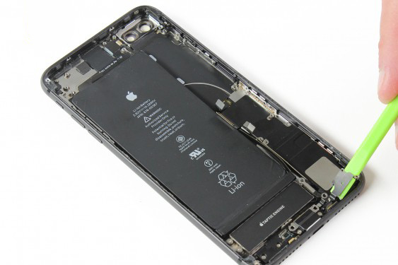 تعویض کانکتور شارژ آیفون 8 پلاس