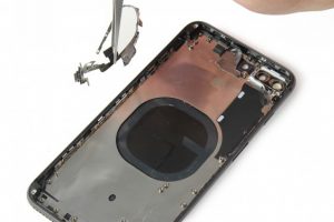 تعویض قاب و شاسی آیفون 8 پلاس