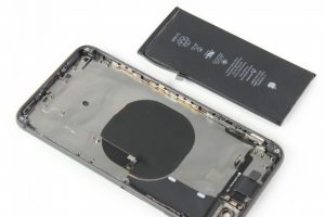 تعویض قاب و شاسی آیفون 8 پلاس