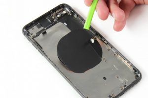 تعویض قاب و شاسی آیفون 8 پلاس