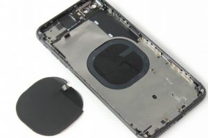 تعویض قاب و شاسی آیفون 8 پلاس