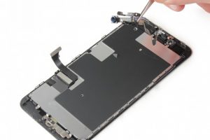 کالبد شکافی آیفون 8 پلاس