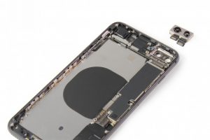 کالبد شکافی آیفون 8 پلاس