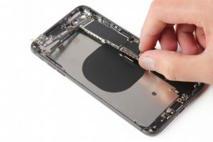 کالبد شکافی آیفون 8 پلاس